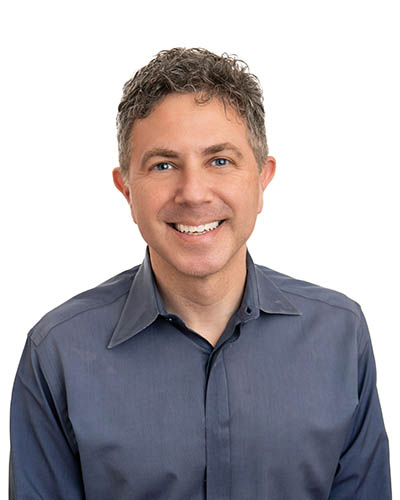 Portrait of Dr. Alex Metzger